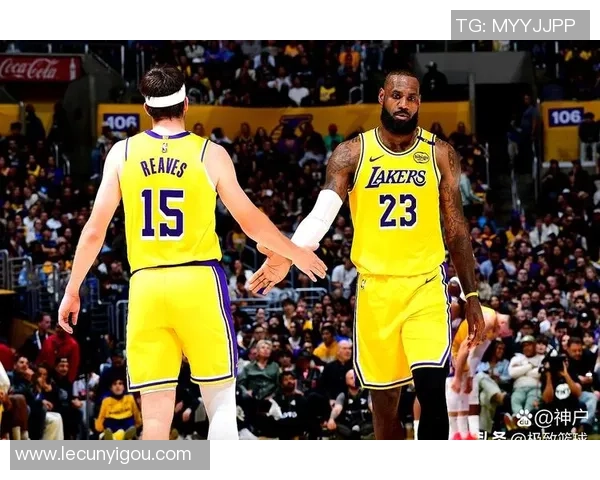 连续51分和44分的他与詹姆斯完美搭档深陷交易流言引发关注